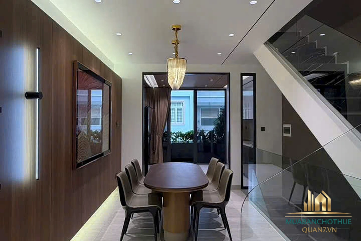 Có Thang Máy Giá Tốt 15.5 Tỷ – Bán Nhà Phố KDC Nam Long Phú Thuận Quận 7 (4x19m), 5 Tầng Kiên Cố, Tặng Full Nội Thất